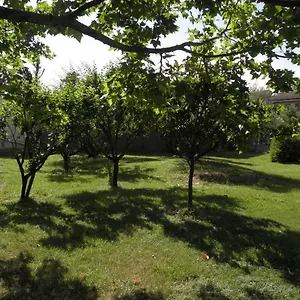 Provence Roulottes Camping Barbentane